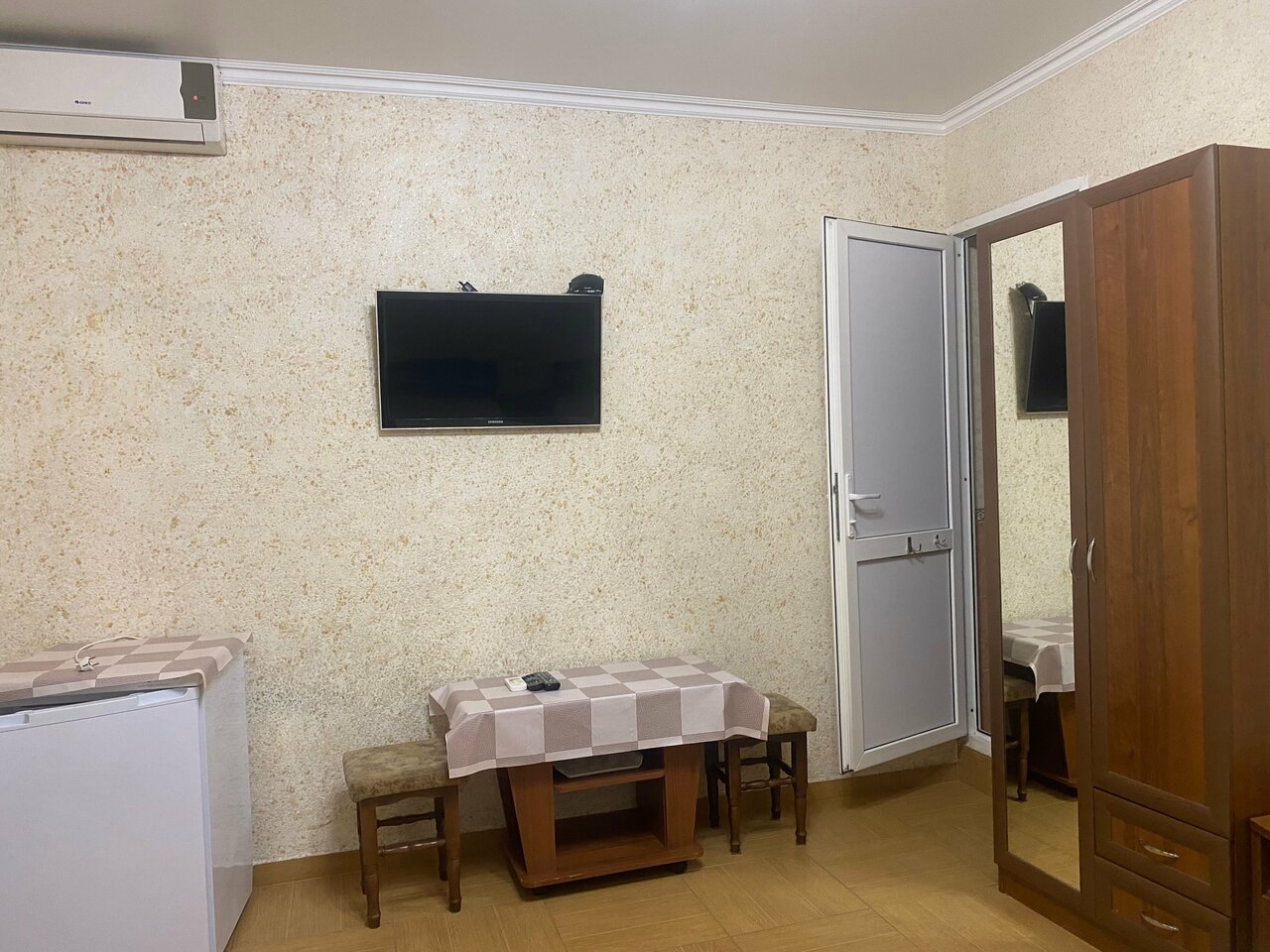 Гостиница Антонина Адлер